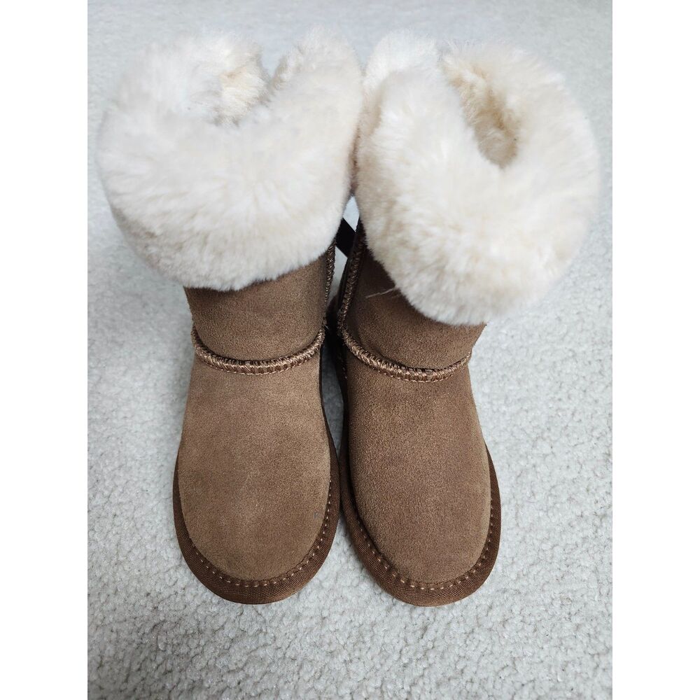 Lamo Girls Brown Suede Boots with Faux Fur Lining – Size 13Y